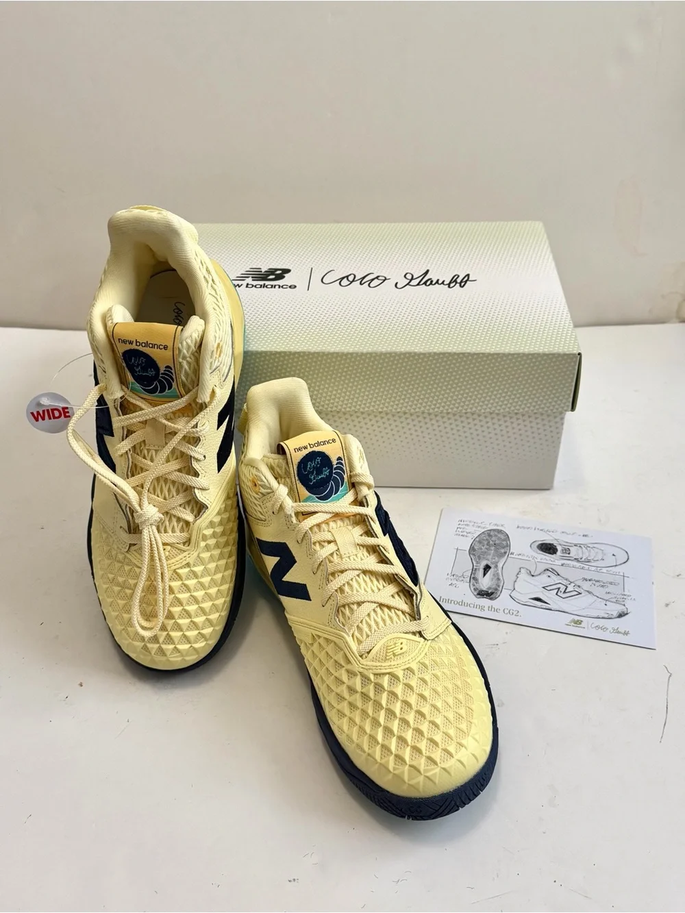 💠 NWT New Balance Coco CG2 Tennis Shoes Yellow Navy Size 8.5W Wide